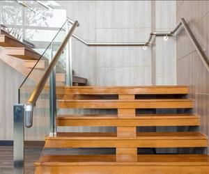 Nowoczesne schody. Jakie są obecnie modne schody wewnętrzne? Sprawdź nasze inspiracje