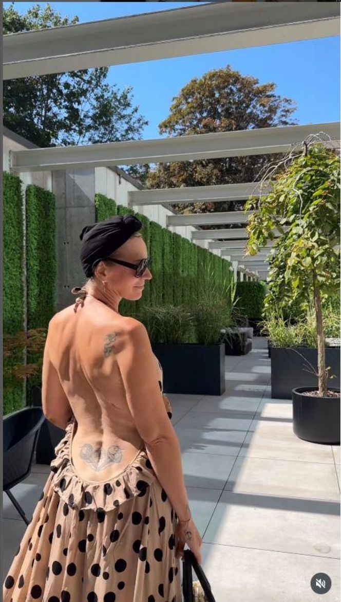 52-letnia Paulina Smaszcz odsłoniła plecy aż po… rozległy tatuaż