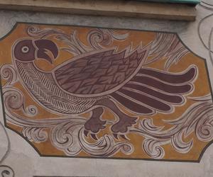 Sgraffito w Białymstoku. Zabytkowe pra-murale rodem z PRL-u