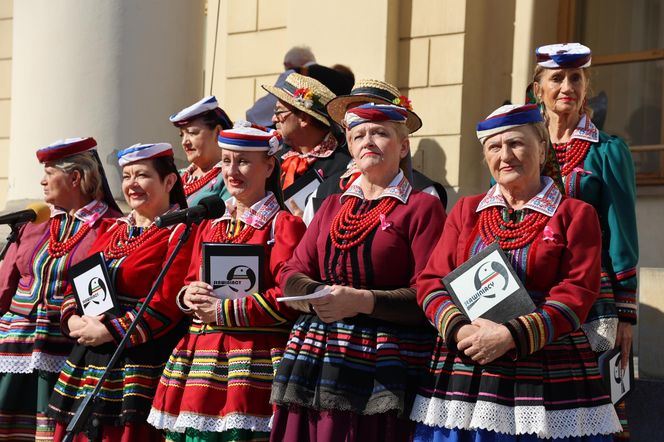 W centrum Lublina królował róż! Przez miasto przeszedł Marsz Różowej Wstążki