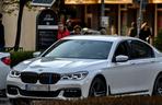 Paweł Deląg jeździ BMW serii 7 za pół miliona złotych