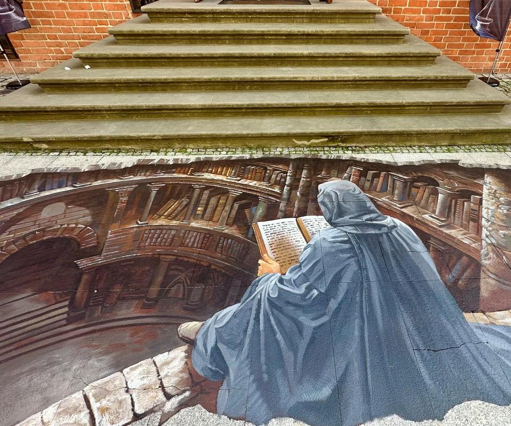 Chodnikowy mural 3D przed Biblioteką Elbląską oficjalnie odsłonięty