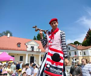 Chcieli podkreślić potrzebę swoich działań. Ulicami Białegostoku przeszedł Marsz Rodzin Zastępczych