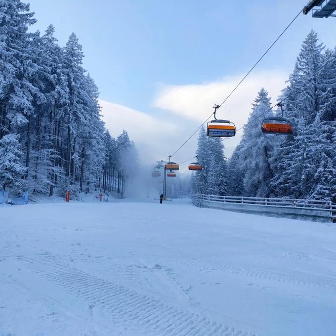 Sezon narciarski na Dolnym Śląsku. Gdzie można szusować na nartach i desce? 