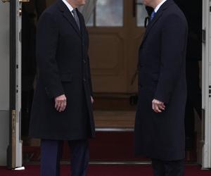 Joe Biden powitany w Warszawie przez Andrzeja Dudę