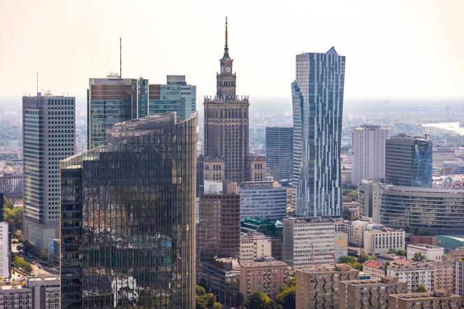 Panorama Warszawy, widok z The Bridge, czerwiec 2024