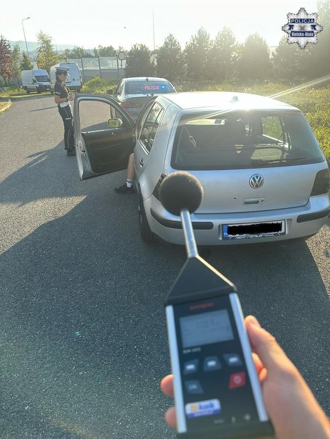 Policjanci z Bielska-Białej walczą z amatorami wiejskiego tuningu. Nic już nie zakłóci nocy?