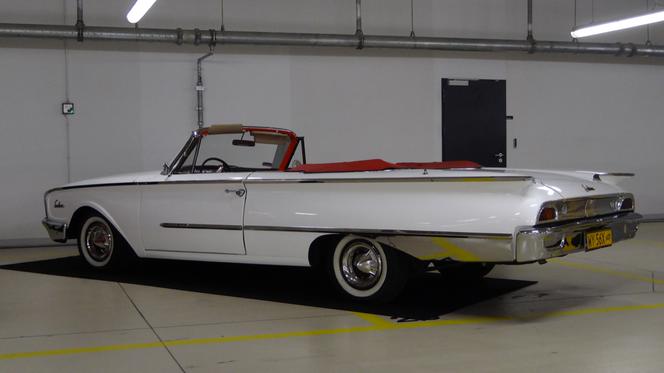 Ford Galaxie Sunliner, rocznik 1960