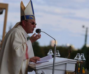 Prymas na Jasnej Górze: potrzeba nam odwagi pokoju