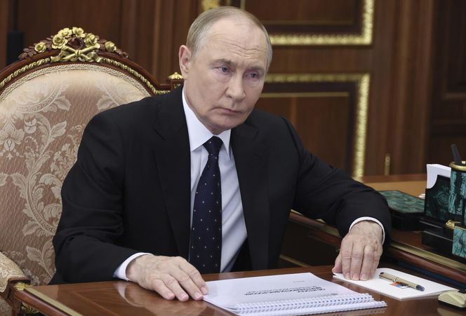 Przygotowania do spotkania Putin-Trump w bazie sił powietrznych USA na Alasce