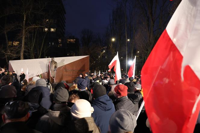 Odsłonięcie pomnika Lecha Kaczyńskiego przy Placu Teatralnym w Lublinie