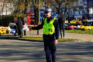 Akcja Znicz. Policjanci podsumowują sytuację na drogach: 32 wypadki, 3 osoby zginęły, 93 pijanych wyeliminowanych z ruchu