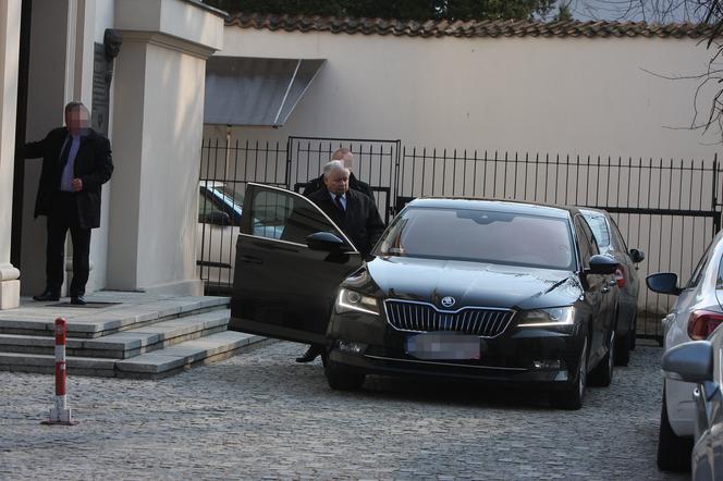 KACZYŃSKI NA CMENTARZU.