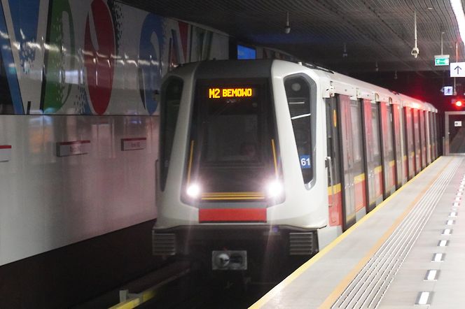 Metro M2 Warszawa