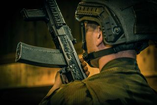 Pierwszy kontakt z bronią. Żołnierze DZSW z 10 Brygady Łączności przeszli chrzest bojowy