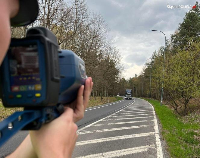 Kontrola prędkości przez policję śląską