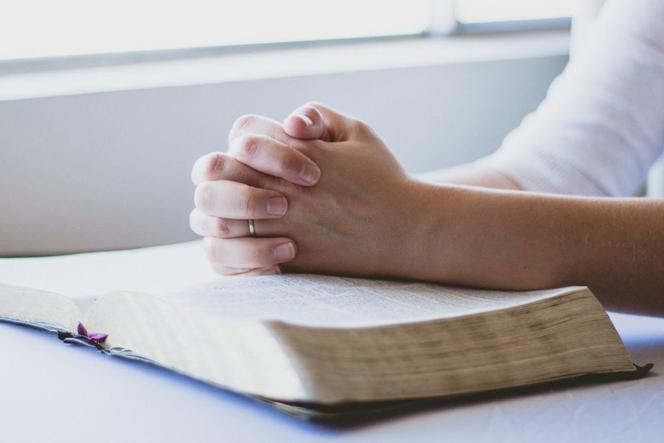 Jakie są poprawne teksty modlitw?