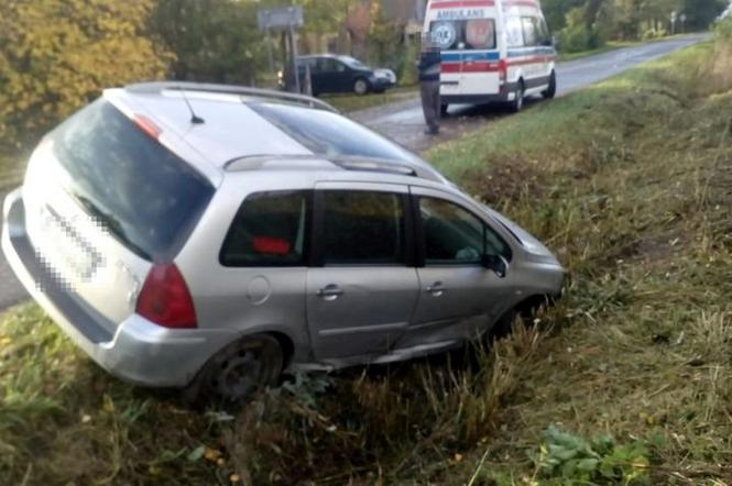 PIJANY OJCIEC wiózł dwójkę dzieci! Do kontroli zatrzymał się... w rowie