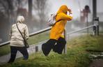 Ciaran szaleje w Europie. Wichury powyżej 200 km/h. Klimat jak z horroru