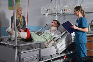 Pierwsza miłość - Fryderyk zostaje dotkliwie pobity! Czy za wszystkim stoi zazdrosny Bartek?