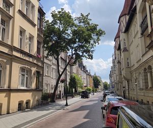 Tak wygląda jedna z najbardziej eleganckich ulic w Bydgoszczy. Zapraszamy na spacer po ul. Cieszkowskiego