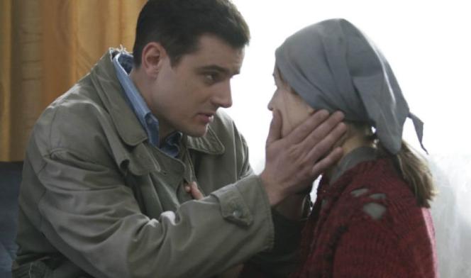 Czas honoru 7 sezon. Lena (Agnieszka Więdłocha), Janek (Antoni Pawlicki)