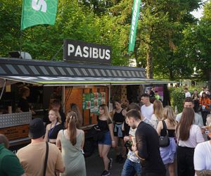 Juwenalia Podbeskidzia 2025. Studenci zaczęli świętowanie. Imprezę rozkręcili Smolasty i Sobel 