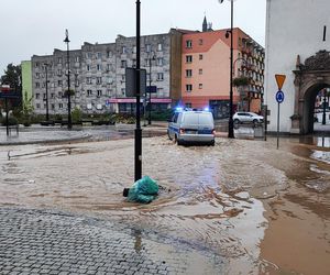 Nysa rozpoczyna długi powrót do życia. Szabrownicy na celowniku