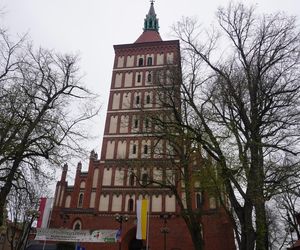 To najpiękniejszy zabytek w woj. warmińsko-mazurskim według AI. „Zachwyca strzelistą sylwetką”