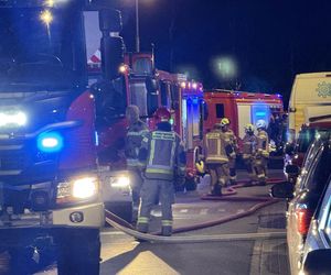 Tragiczny pożar w Legionowie. Dwie osoby reanimowane. Jedna nie przeżyła