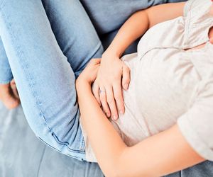 Te objawy mogą świadczyć o migrenie brzusznej. Lepiej ich nie lekceważ