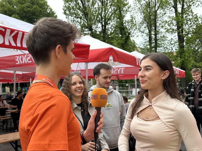 Juwenalia UEK 2024. Strefa Radia ESKA. Tłumy studentów na Koncercie Głównym