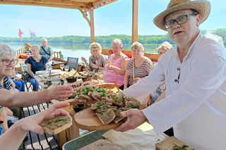 Ta kujawsko-pomorska atrakcja walczy o tytuł najlepszej w Polsce. Pokochaliśmy Wiślane rejsy Zakolem Smaku
