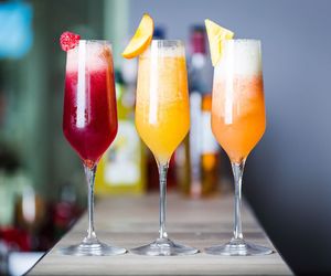 Drinki z winem musującym - w sam raz na sylwestra! 3 przepisy [WIDEO]