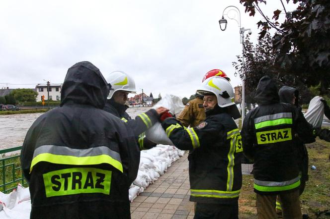 Głuchołazy przekroczony stan alarmowy na rzece