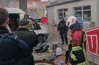 W czasie czyszczenia zbiornika doszło do wybuchu na stacji benzynowej. Zginą mieszkaniec Miasteczka Śląskiego