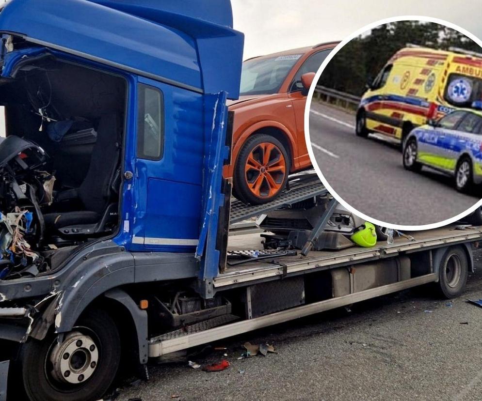 Seria wypadków na autostradzie A1 w Kujawsko-Pomorskiem. Kierowca lexusa wjechał w rozbite wcześniej renault 