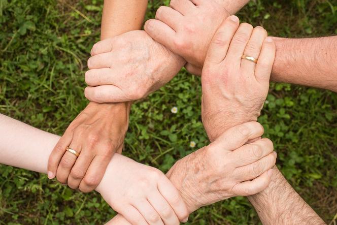 Osoby pokrzywdzone przestępstwem mogą skorzystać z bezpłatnej pomocy