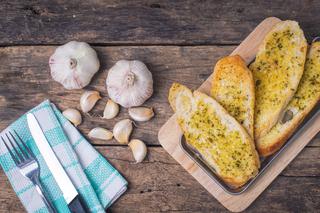 Nie wyrzucaj czerstwego chleba - 14 pomysłów na pyszne wykorzystanie wczorajszego pieczywa