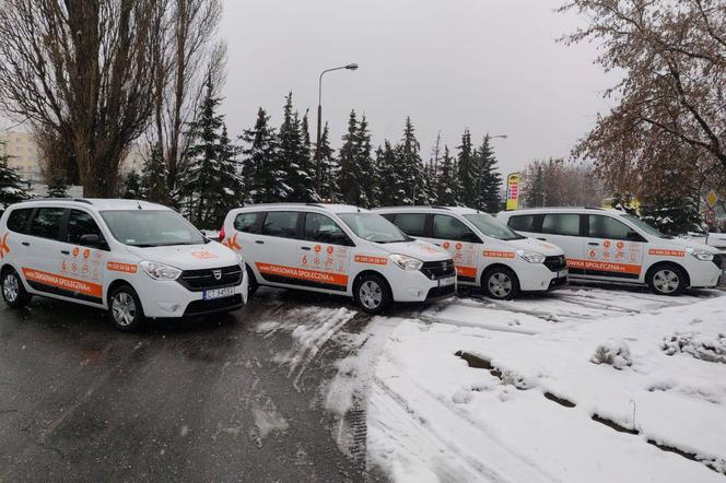 W Toruniu pojawiły się pierwsze w Polsce taksówki społeczne [AUDIO]