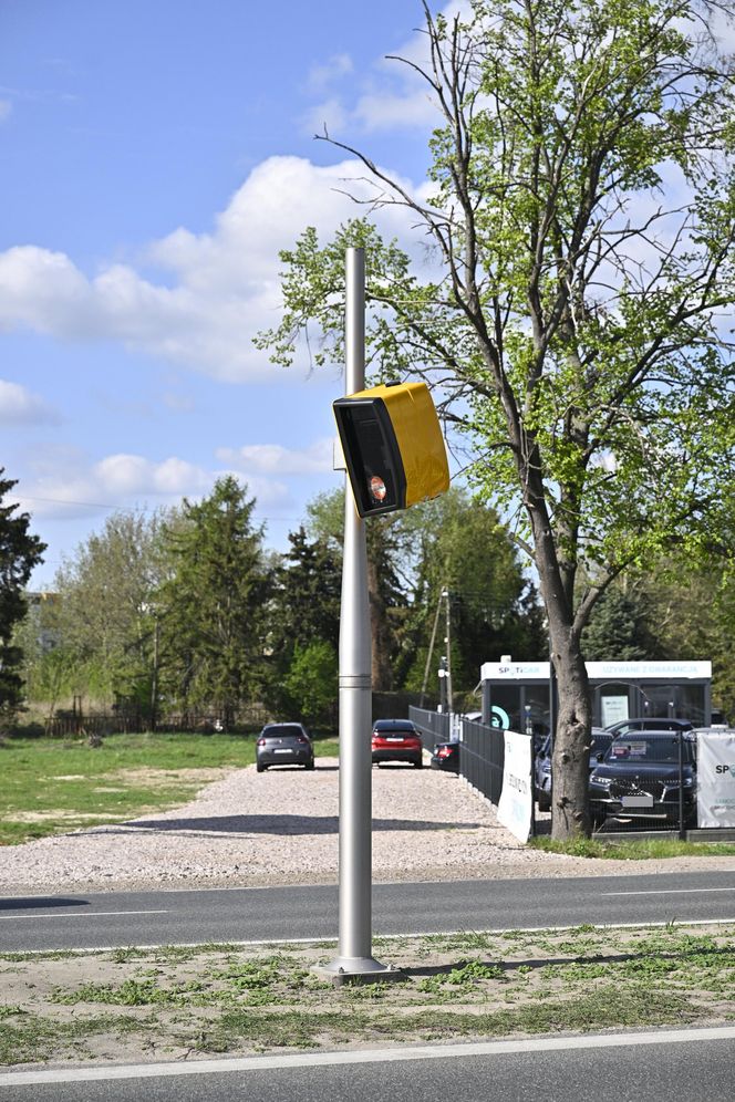 "Ulubiony" fotoradar warszawskich kierowców ponownie zniszczony. Działał 24 godziny
