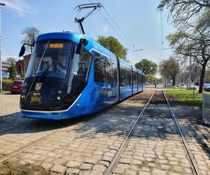 Komunikacja MPK Wrocław w Boże Ciało. Jak pojadą tramwaje i autobusy? 