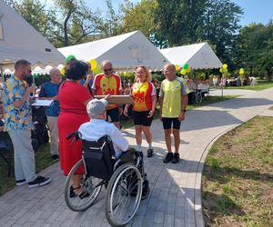 Wzruszające Spotkanie Pokoleń w DPS Promień Życia: „Dzięki nim moja mama żyje”