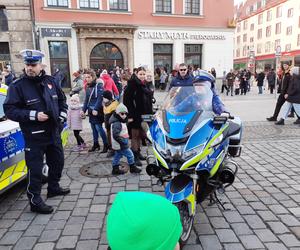 WOŚP 2024 we Wrocławiu. Cały Rynek i ludzie w serduszkach [ZDJĘCIA]