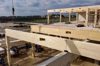 Największy biurowiec z CLT powstaje w Środzie Wielkopolskiej