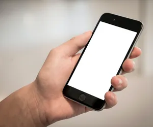 Tysiące Polaków czeka wymiana telefonu i karty SIM? Kolejna sieć wyłącza 3G! 