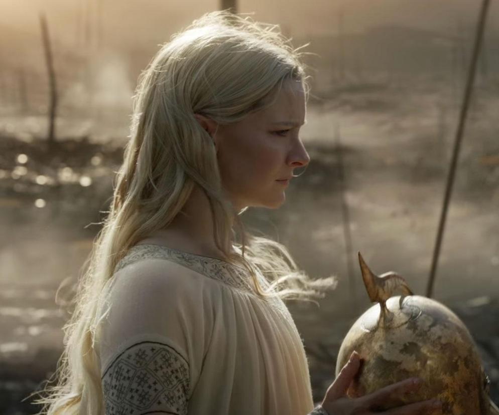 Władca Pierścieni: Pierścienie Władzy.  Galadriela (Morfydd Clark)