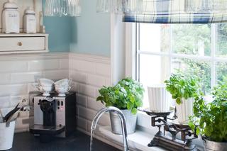 Kuchenne tekstylia – do kompletu roleta