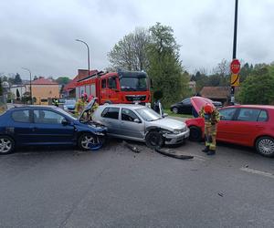 Wypadek w Kraśniku. Zderzyły się trzy auta! [ZDJĘCIA]