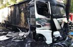 Koszmarny wypadek na trasie Toruń - Bydgoszcz. W Emilianowie płonął samochód, zmiażdżony przez ciężarówkę!